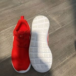 Nike running shoes for kids